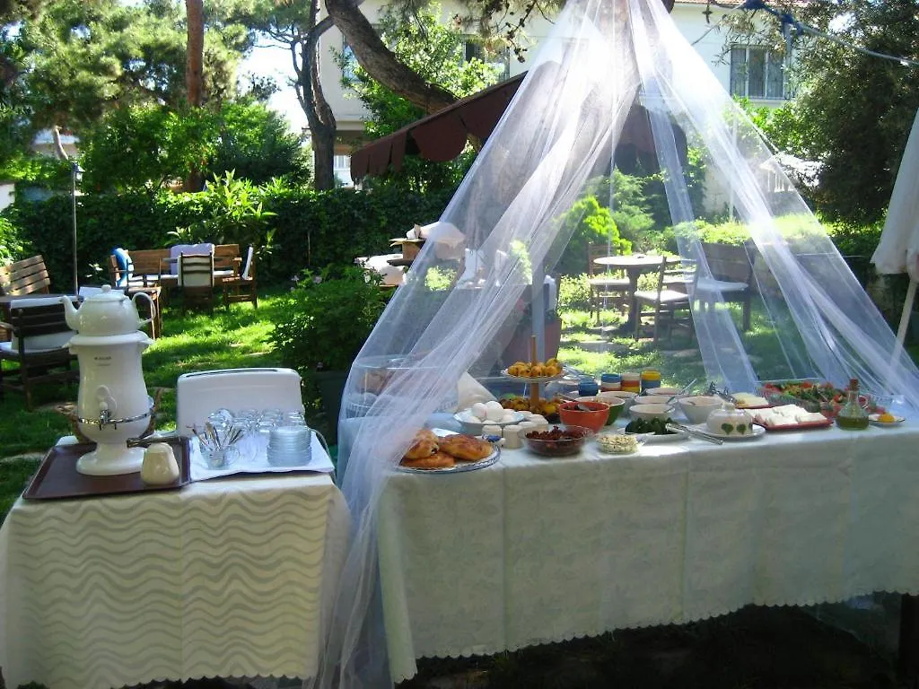 Affittacamere Hotel Mavi Pension Ayvalı
