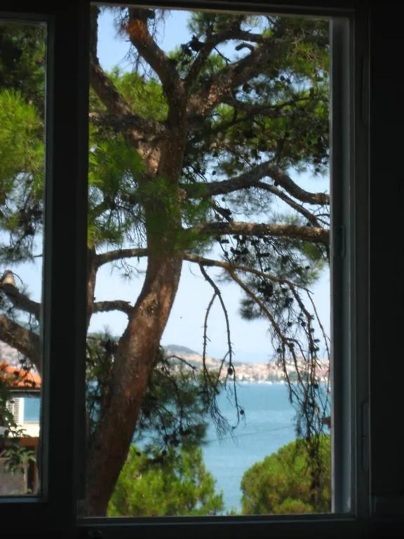 Hotel Mavi Pension Ayvalı