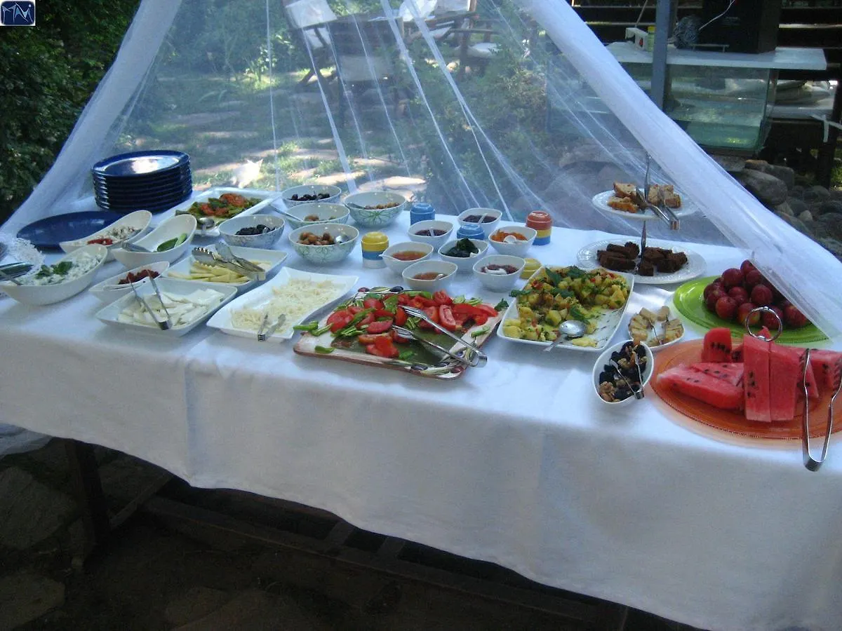 Affittacamere Hotel Mavi Pension Ayvalı Turchia